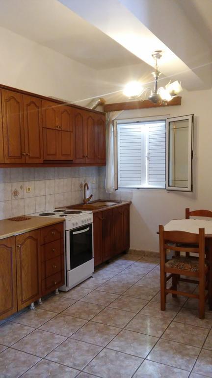 Elena Apartament Sarandë Buitenkant foto
