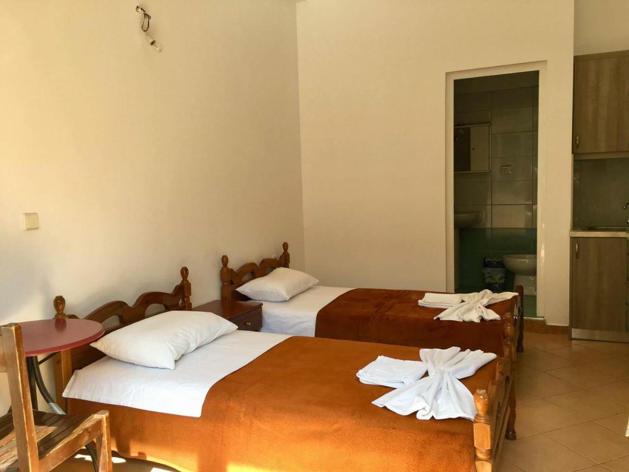 Elena Apartament Sarandë Buitenkant foto